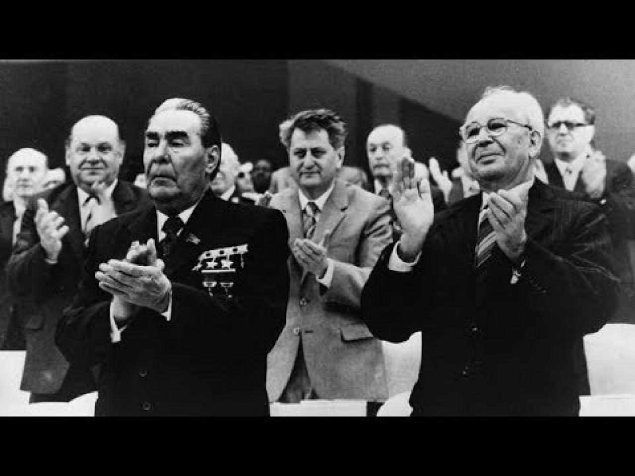 V hlavní roli Gustáv Husák