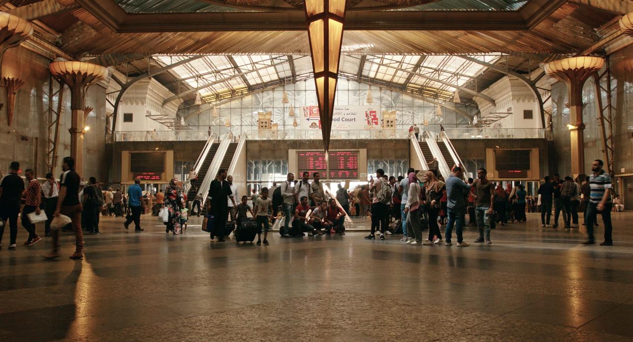 MAHATAH: Nenápadné příběhy z hlavního nádraží