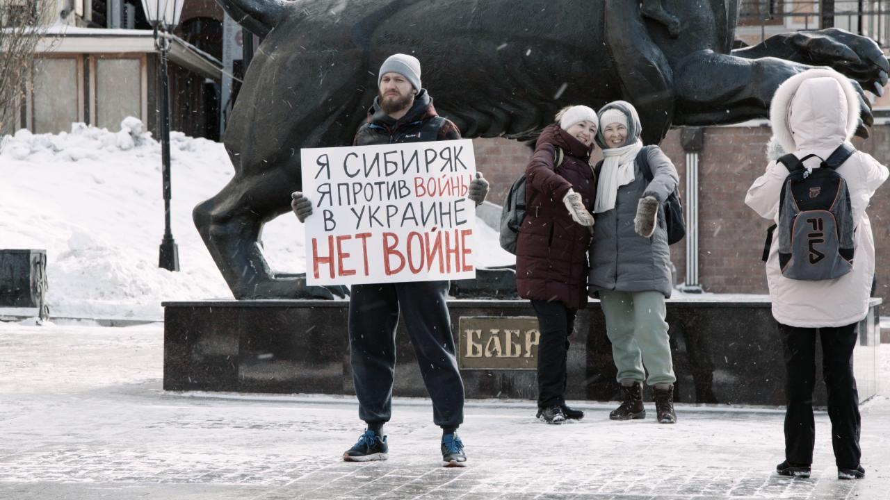 Dvojprojekce - Téma Ukrajina