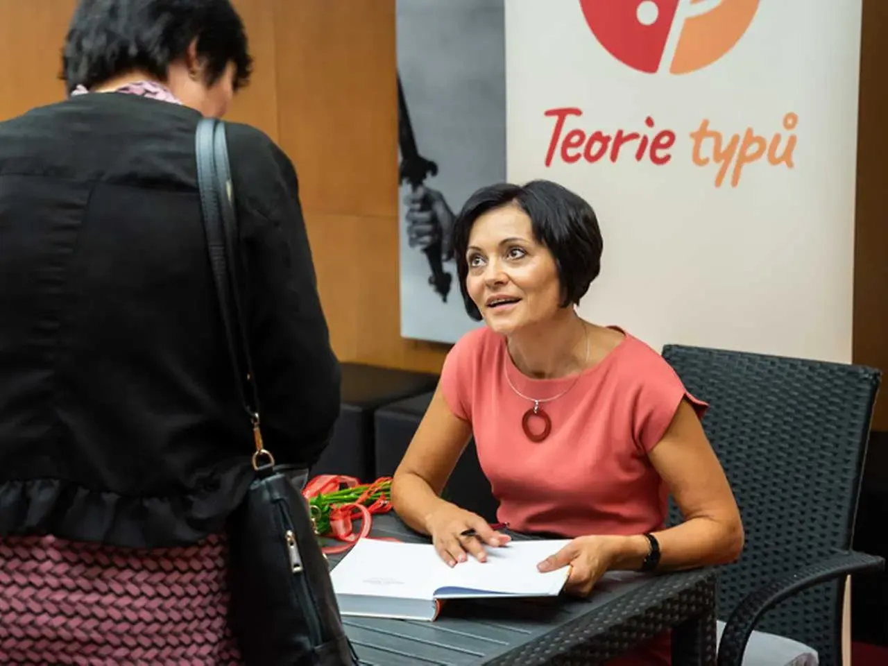 Přednáška s besedou Šárky Mikové