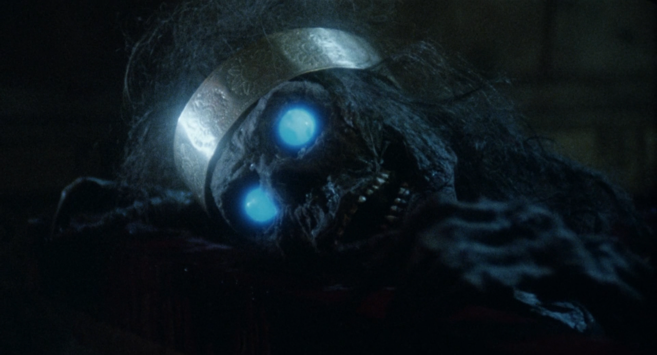 Dr. Yuen a Wisely a sedmero prokletí