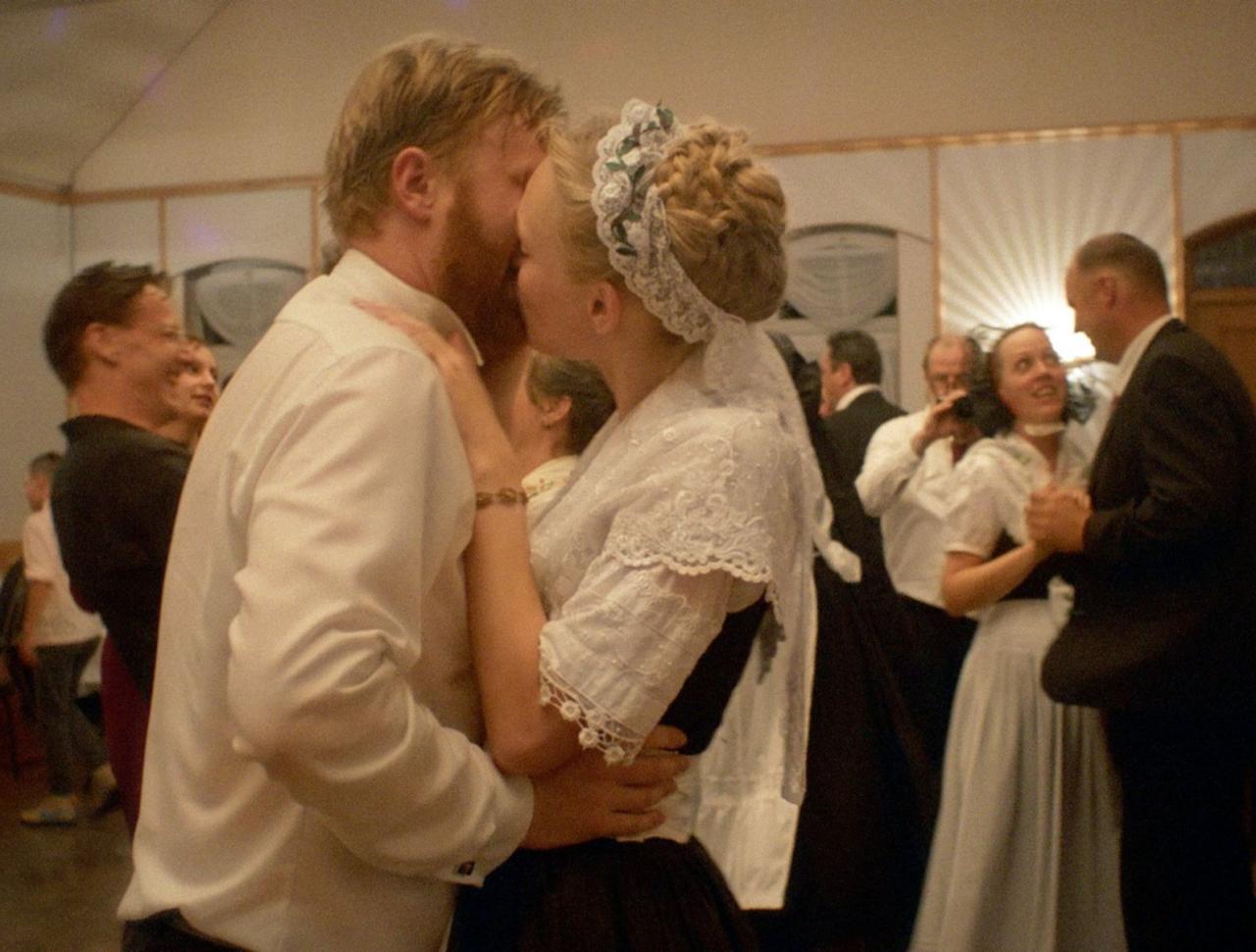 Pola nas rěka wona Hanka